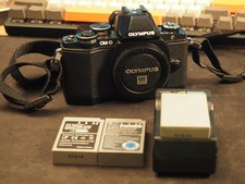 Olympus OM-D E-M10 16.1MP Digital Mirrorless Camera Black 2403 Shots  WORKING