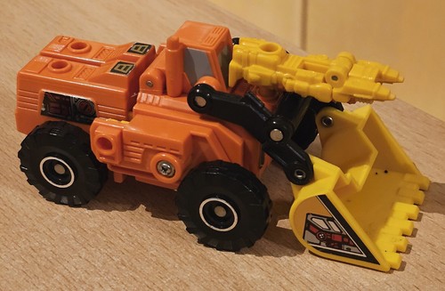Transformers G1 SCOOP with HOLEPUNCH (Targetmasters) 1988 - Picture 2 of 5