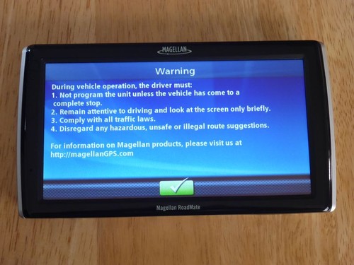 Magellan Roadmate 1700 - Used - Bundle with Windshield Mount & Cover & USB Cable - Picture 4 of 18