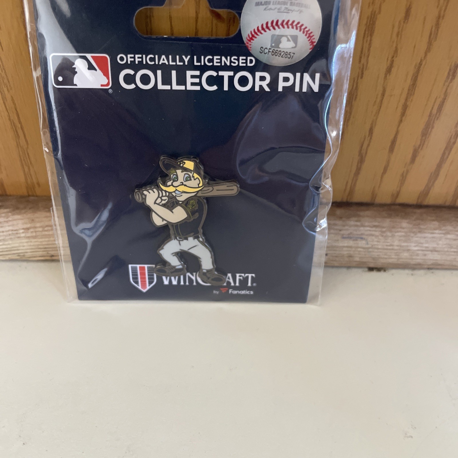 Milwaukee Brewers Pin Bernie Brewer mascot MLB NEW Hat Lapel Collector ...