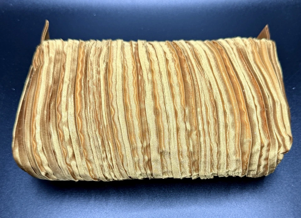 Bolsa de Viaje Perfume Cosmético Vintage Givenchy Organza Parfums 6" Foto 2 de 4