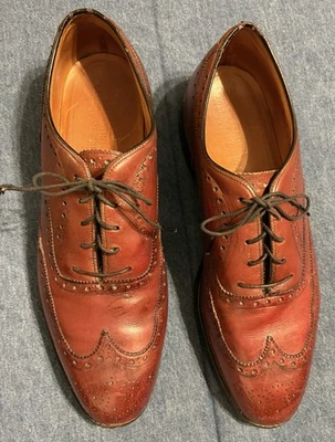Johnston & Murphy Men display picture 1