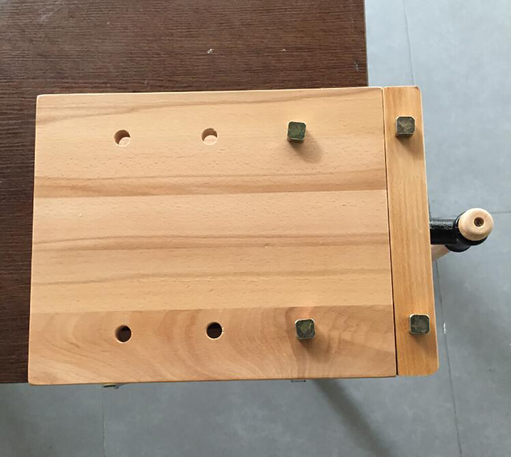 DIY small woodworking workbench Carpenter bench Woodworking fixture Y