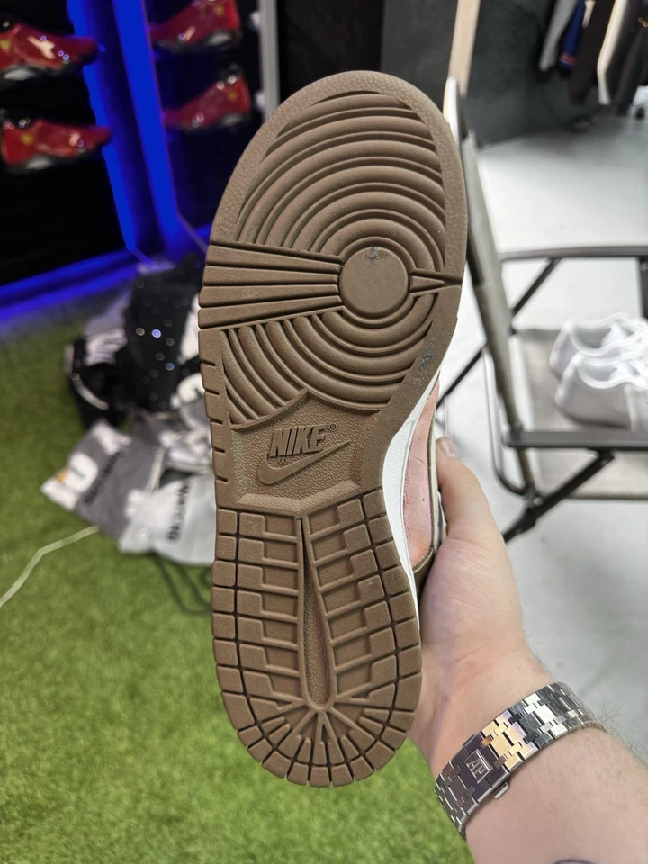 Stussy X Nike SB Dunk Low 'Cherry' - Talla 10 Foto 3 de 4