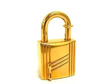 HERMES Hermes ANNEE ARBRE 1998 Limited Sap Padlock Charm Gold FV2871