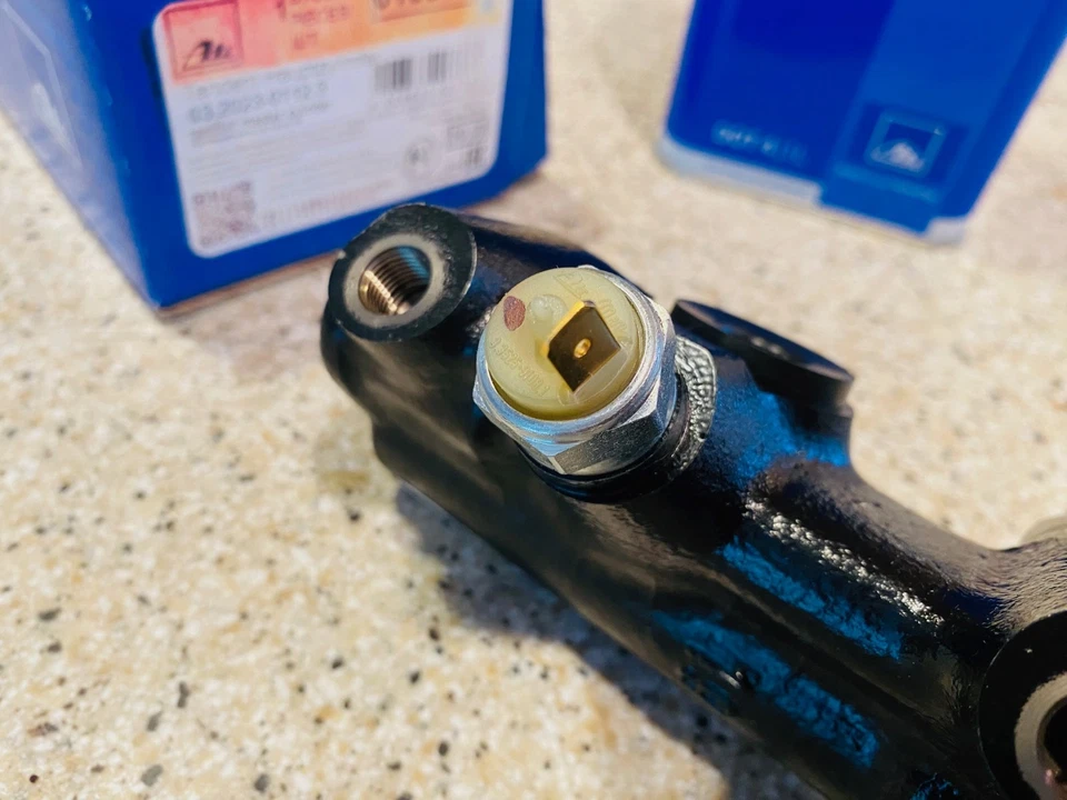 CILINDRO MAESTRO DE FRENO PARA MERCEDES BENZ R107 W114 W115 W116 W123 ATE OEM Foto 2 de 4