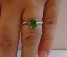 BEADED SHANK SQUARE CENTER RING W/ 2 CT PERIDOT/ 925 STERLING SILVER /SZ 5-9