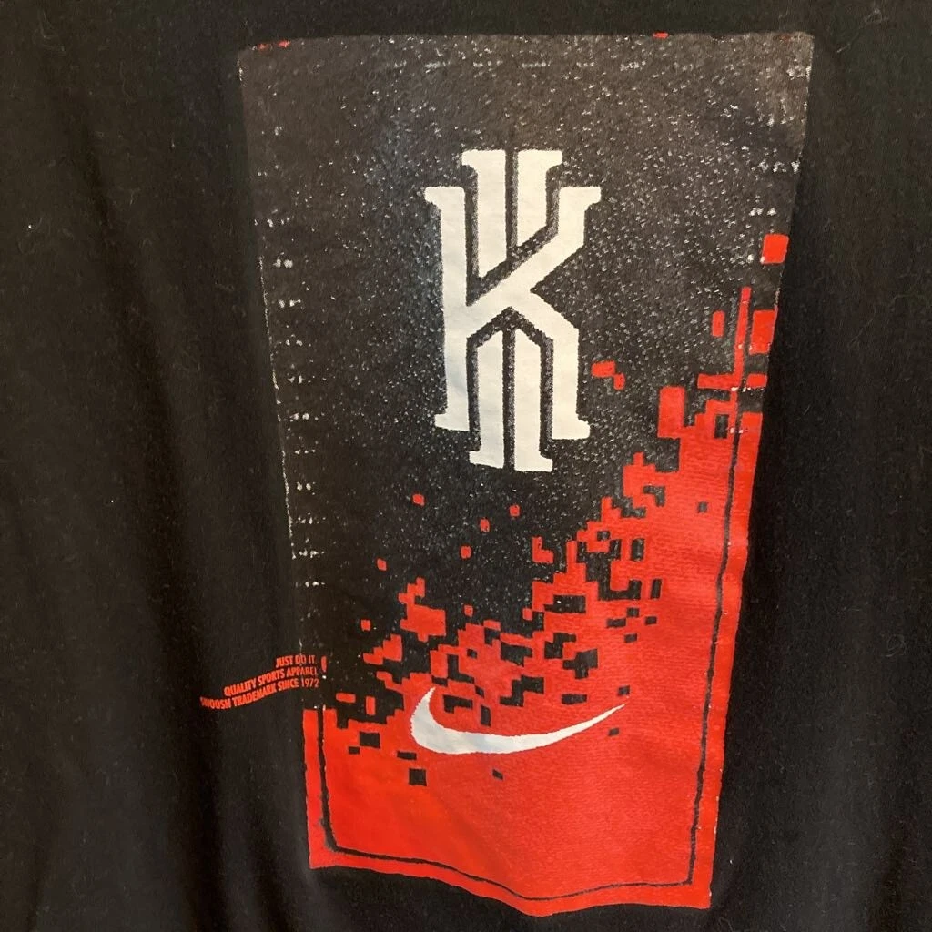 Kyrie tee top