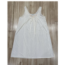 Vintage Lorraine Women  s Full Slip Lace Trim Ribbon Rosette Size L 19  pit to pit