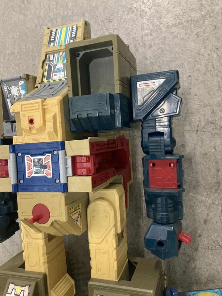 Transformers G1 Fortress Maximus BODY ONLY Headmaster Vintage 1987 Hasbro 20" - Image 3 of 4