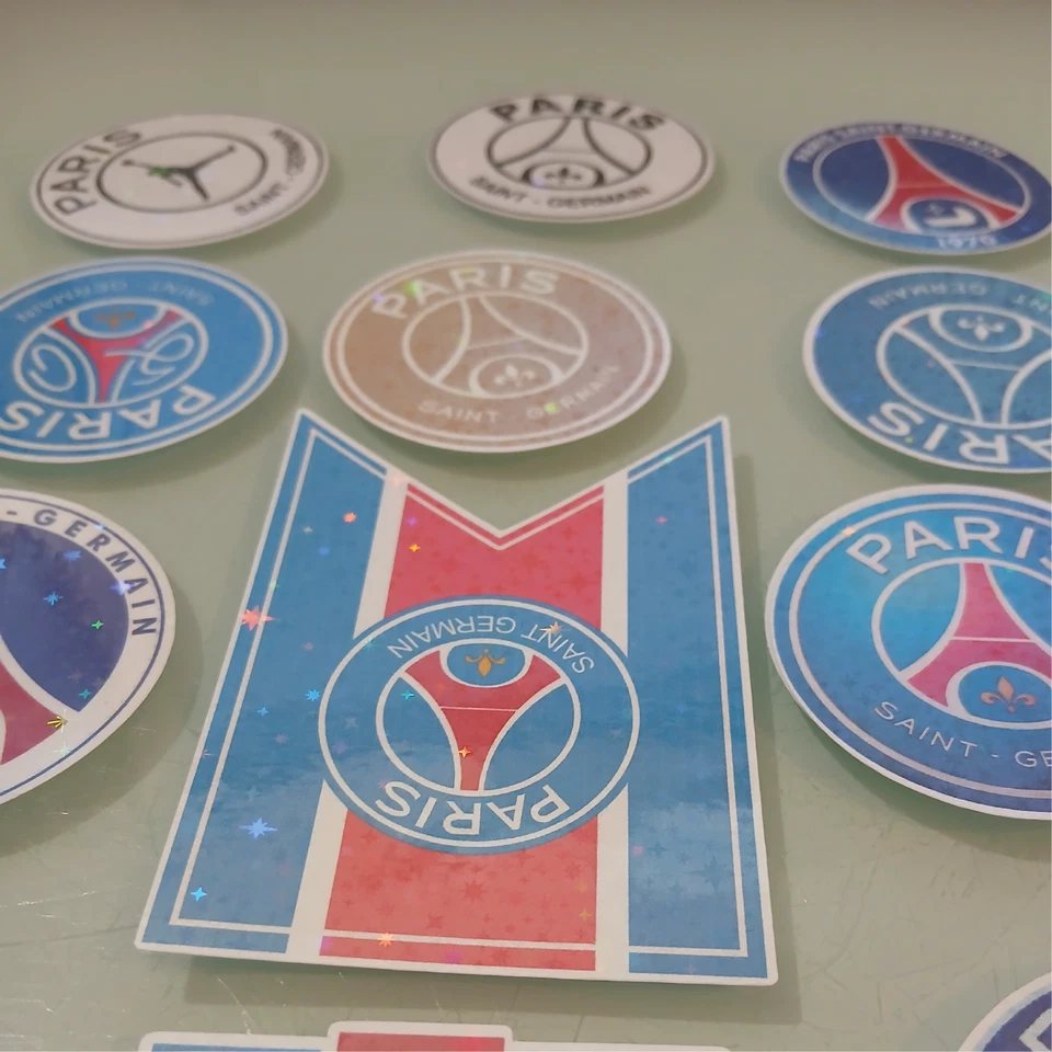 Collection de 12 Stickers PSG Brillance Étoilée 5 à 7 cm - Photo 3/4