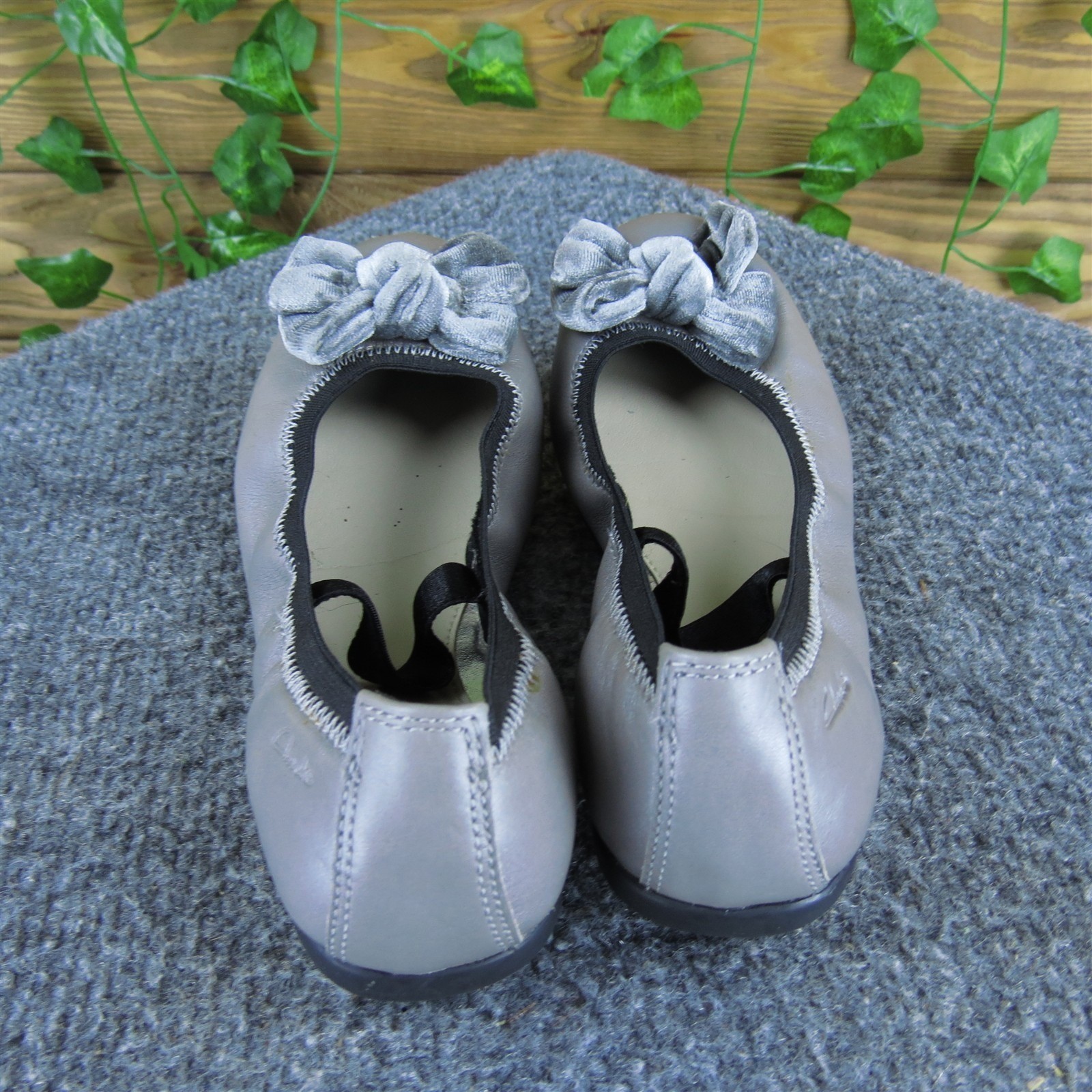 Clarks Mary Jane Bow Girl Y 13 Medium Flat Brown Leather Slip On