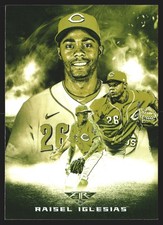 Raisel Iglesias 2020 Topps Fire #SM-11 Smoke and Mirrors Gold Minted Reds