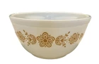 Vintage Pyrex Butterfly Gold #402 Mixing Bowl 1.5 Quart White