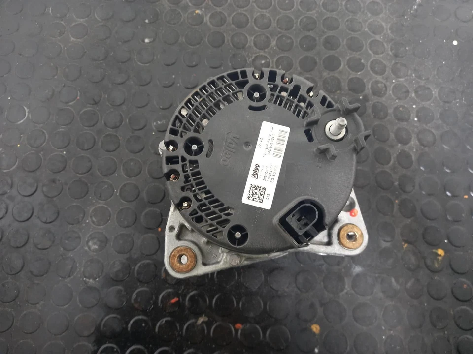 PORSCHE MACAN Alternator 2013-2024 3.0L DLZ 06E903024A - Image 4 of 4