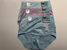 NWT Vanity Fair Smoothing Comfort Lace Brief Panties 13262 Sz 6 M 3 Pairs