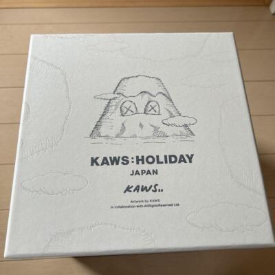 NEW) KAWS HOLIDAY JAPAN Mt. Fuji Plush Toy Grey with Box NEW) KAWS HOLIDAY JAPAN Mt. Fuji Plush Toy Grey with Box