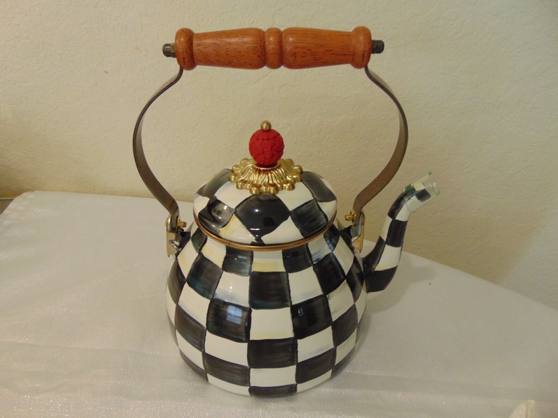 MacKenzie-Childs black Courtly Check 2 Quart Tea Kettle brand new