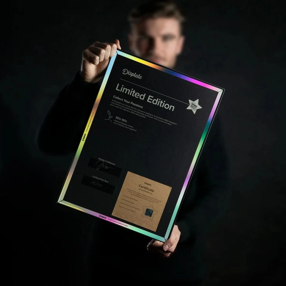 Displate Edición Limitada - Diablo IV: Lilith Returns - ¡Nuevo! HOLO Golden Glitter Foto 4 de 4