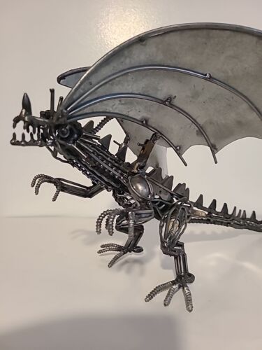 Scrap Art Metal Fantasy Dragon Sculpture Recycled Metal Art 19" long  - Afbeelding 1 van 17