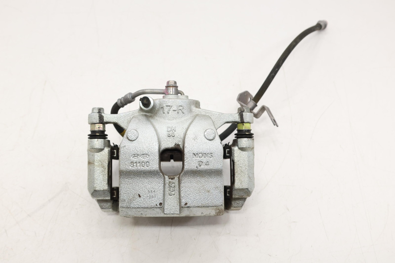 2022 - 2026 HYUNDAI TUCSON FWD FRONT RIGHT SIDE DISC BRAKE CALIPER 4K OEM