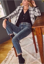NWT Evereve size XS Kennedy plaid blazer has pockets in black and ivory