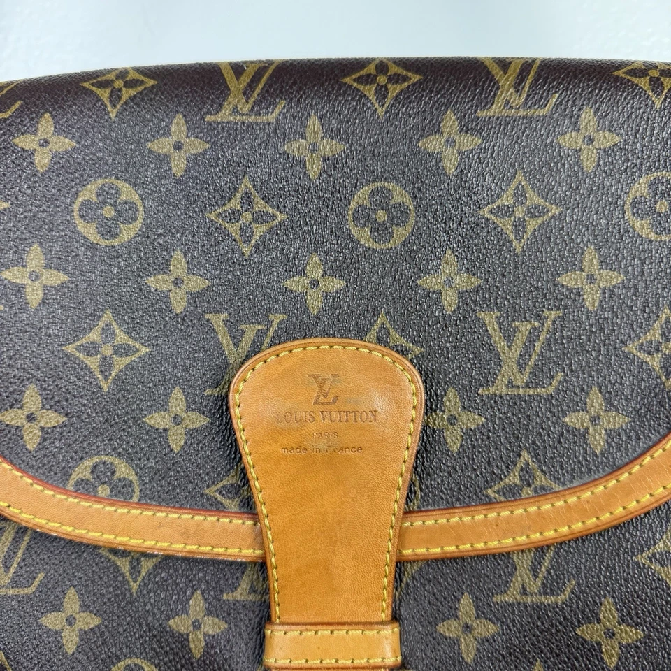 Bolso Bandolera Louis Vuitton Vintage Monograma Cuero Borde Marrón Icónico Foto 3 de 4
