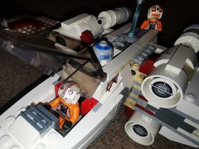 LEGO Star Wars: X-Wing Starfighter (9493) X wing fighter spaceship collector