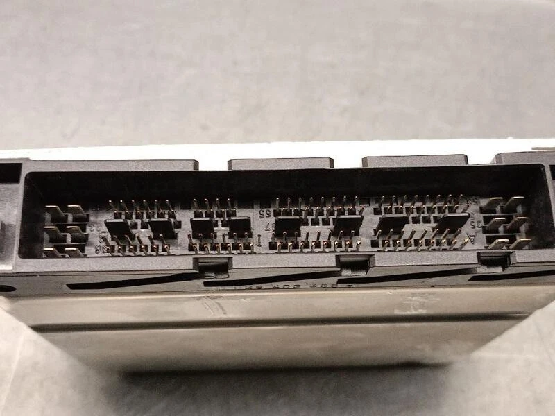 30637733A centralita motor uce para VOLVO S60 I (384) D5 2000 5498211 - Immagine 3 di 4