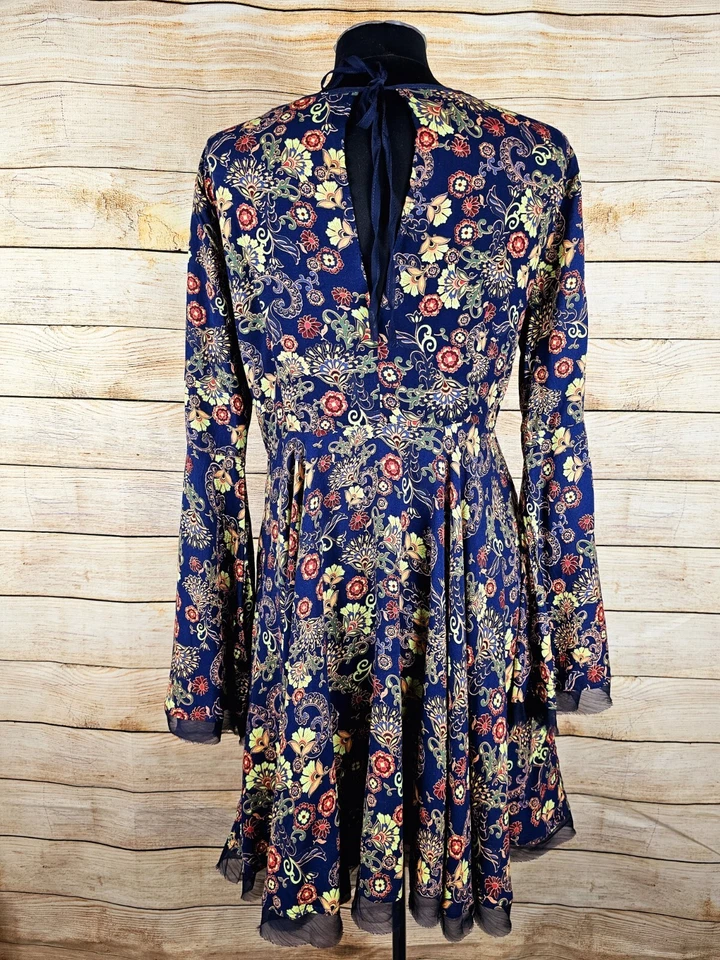 Nuevo con etiquetas Vestido Aryeh Línea A Manga Larga Estampado Floral Talla Grande  Foto 2 de 4