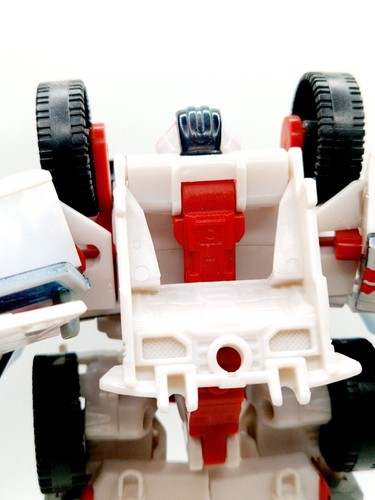 Hasbro Transformers Movie Voyager Class Rescue Ratchet COMPLETE action figure - Picture 18 of 23