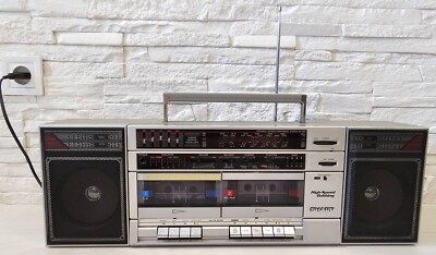 Rare SHARP GF-560Z(S) Vintage Stereo Boombox Tape Recorder 1980s
