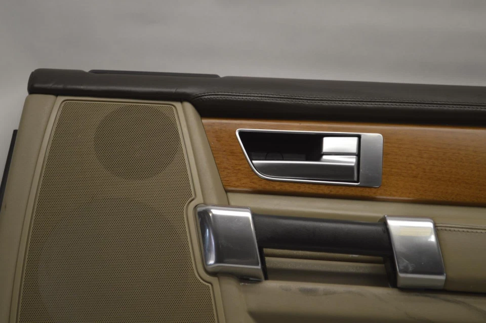 Land Rover LR4 2010-2016 cubierta moldura panel puerta lado pasajero trasero derecho OEM Foto 3 de 4