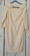 Carolina Herrera Cream Shift Dress Size M.