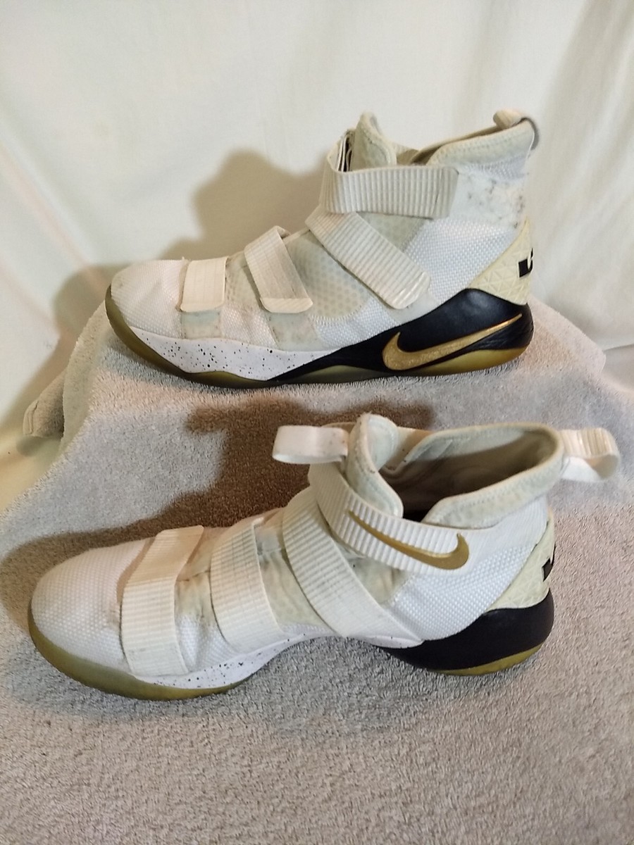 シューズ(男性用) nike zoom lebron soldier ct16 28cm Nike Lebron Zoom Soldier VIII 8 Black University Red Shoes