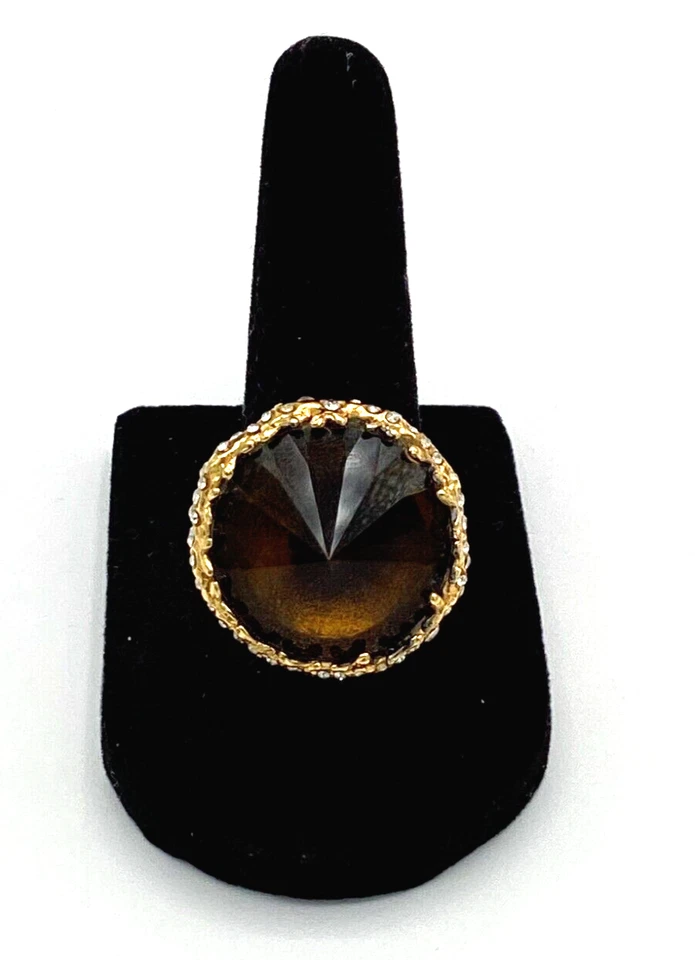 Anillo Alexis Bittar Gunmetal y Tono Dorado con Corte Cono Cuarzo Ahumado y Cristales Talla 7 Foto 4 de 4