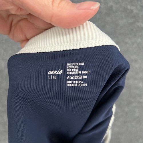 Costume intero donna Aerie taglia L blu navy stampa all over nuotatore racerback - Foto 8 di 8