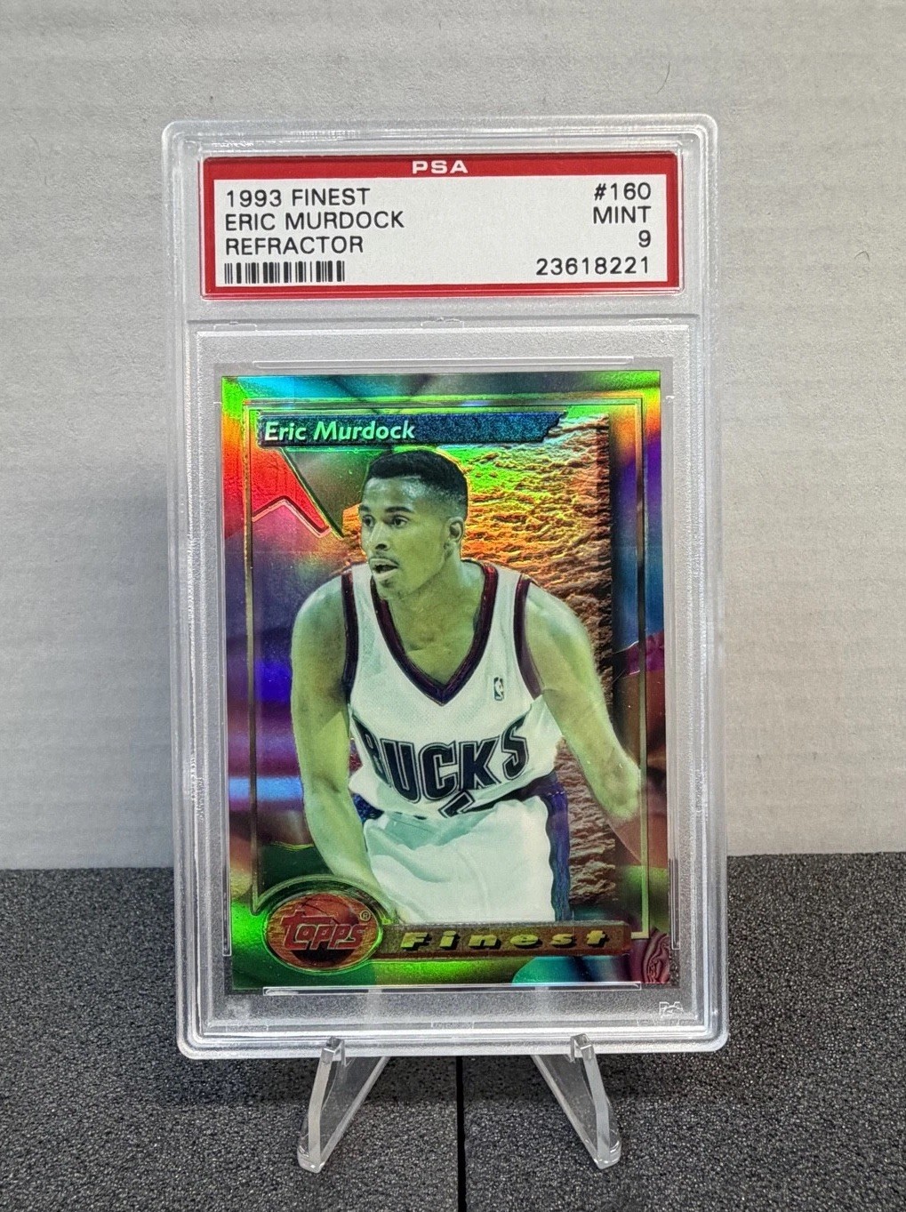 1993-94 Topps Finest - Eric Murdock #160 Refractor PSA 9