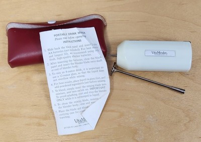 Vintage VitaMinder Portable Drink Mixer Handheld Battery Operated Travel Blender