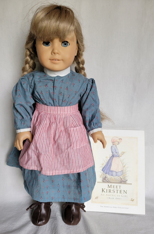 Pleasant Company / American Girl Kirsten Wearing Meet Outfit With Book