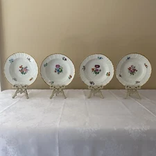 Set Of 4 Antique 19th Century KPM German Porcelain 9.5” Bowls W/ Floral Motif 