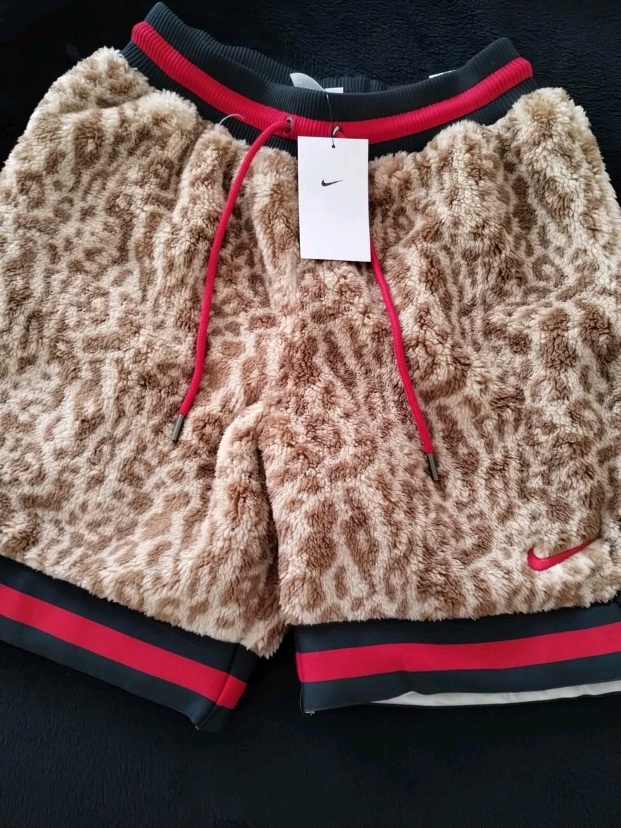 美品中古]NIKE UNLIMITED SHORT PANTS LEOPARD 美品中古]NIKE