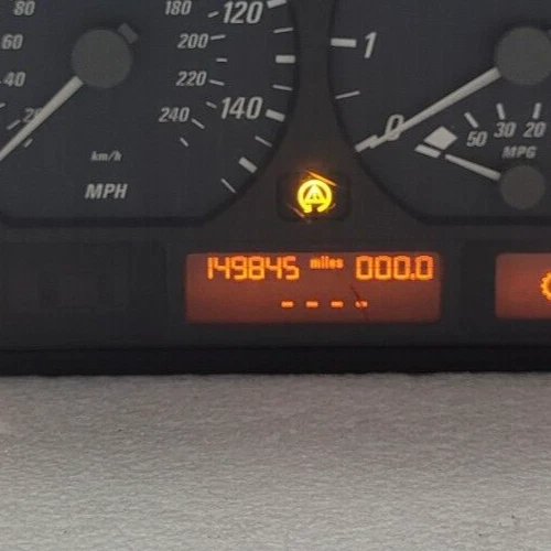 BMW 330I 1999-2002 cuadro de instrumentos usado P#4117758 Foto 2 de 4