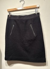 Ann Taylor Black Pencil Skirt Textured Knit Zipper Accent Size 4 Knee Length