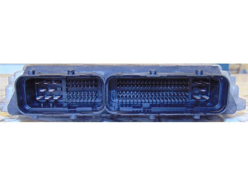 0281012323 CENTRALINA MOTORE ECU BOSCH TOYOTA YARIS (P9) 1.4 D-4D 90CV (2005) 89 - Immagine 2 di 3