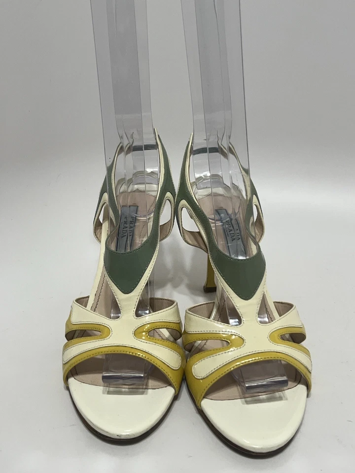 Vtg PRADA SS2012 WHITE YELLOW PATENT LEATHER SANDAL HEELS 38 - Image 2 of 4