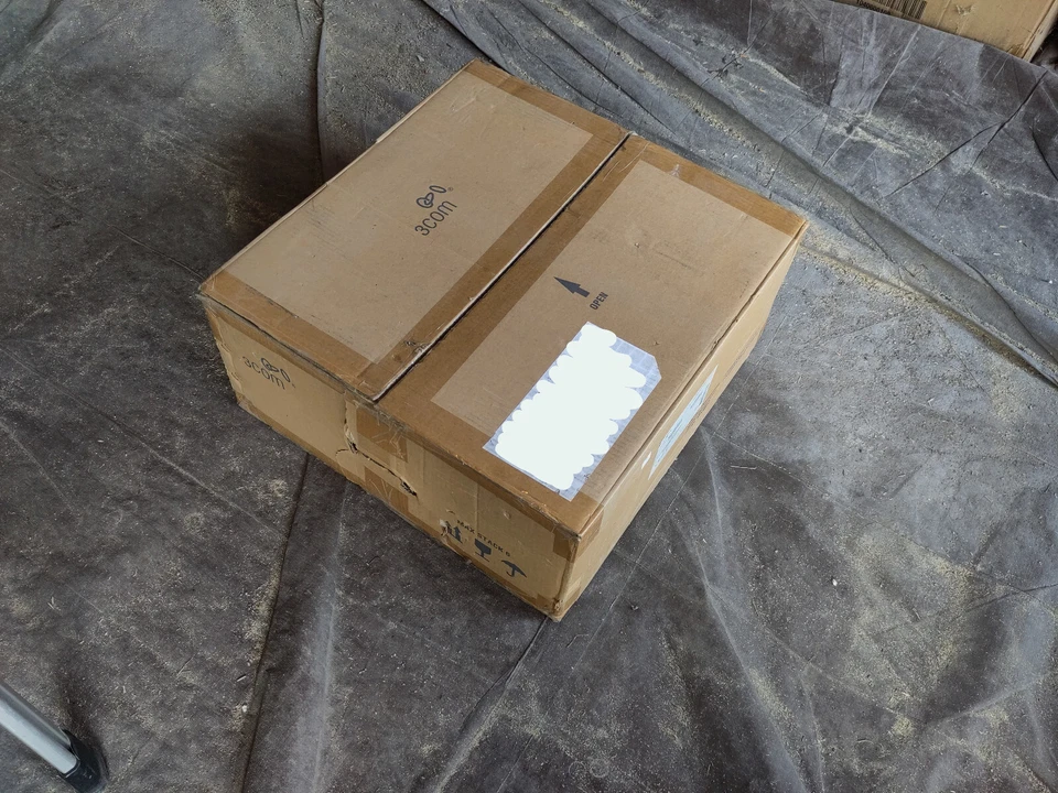 3Com 6040 4 puertos con cable router chasis JR-610 (3C13840) NUEVO - SELLADO Foto 2 de 4