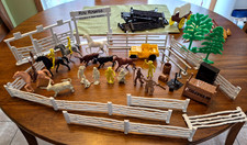 Marx Roy Rogers Ranch Play Set Lot