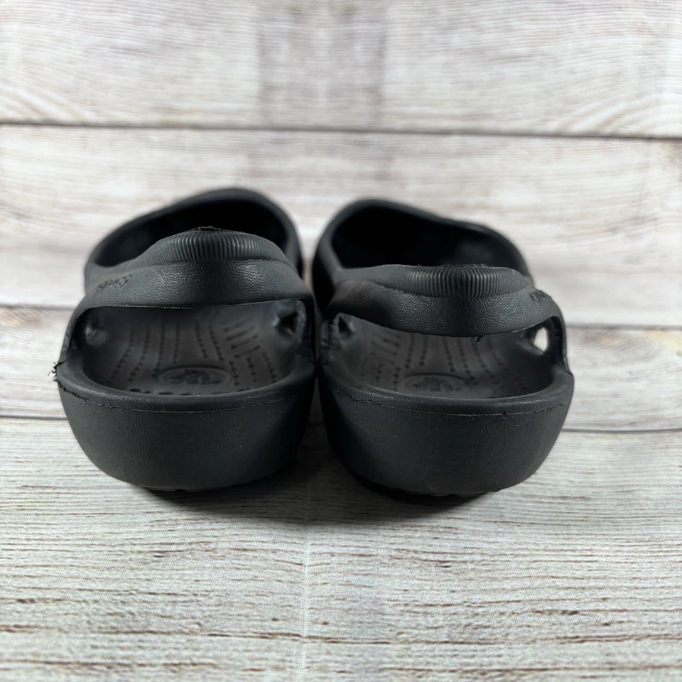 Zapatos planos de ballet Crocs Kadee para mujer talla 8 negros sin cordones cómodos con cabestrillo trasero Foto 4 de 4