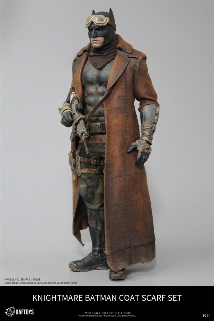 DAFTOYS F011 Batman Desert Nightmare Coat & SCARF 1/6